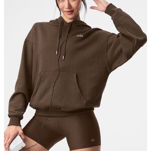 ALO Yoga Accolade Hoodie Espresso Size Medium  Minor flaw